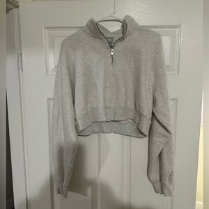 Aritzia Tna 1/4 zip sweatshirt